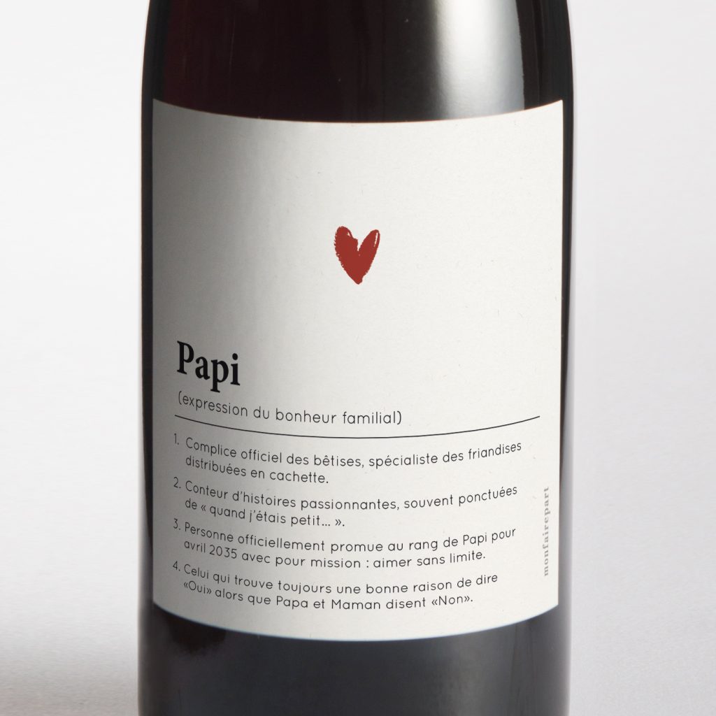 bouteille de vin avec étiquette personnalisée